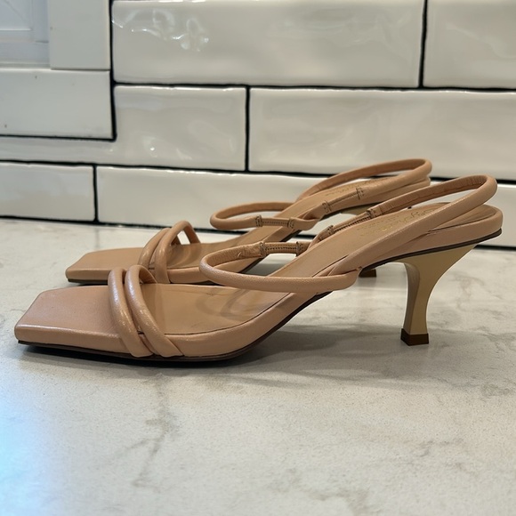 Seychelles Banks Leather Sandal Square Toe Neutral Kitten Heel 9 - Picture 13 of 16